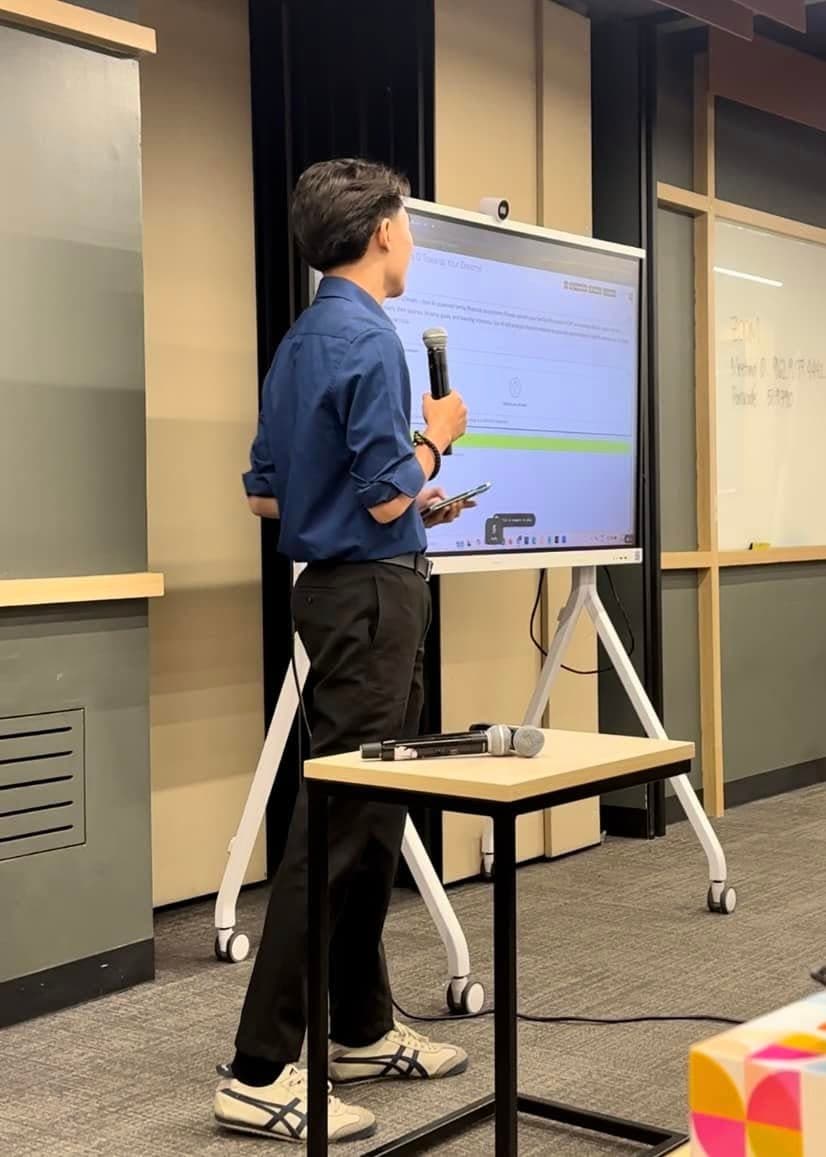 GCash AI Week — PartyRock Student Hackathon photo 4